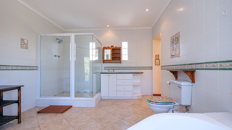 5 Bedroom Property for Sale in Cola Beach Western Cape